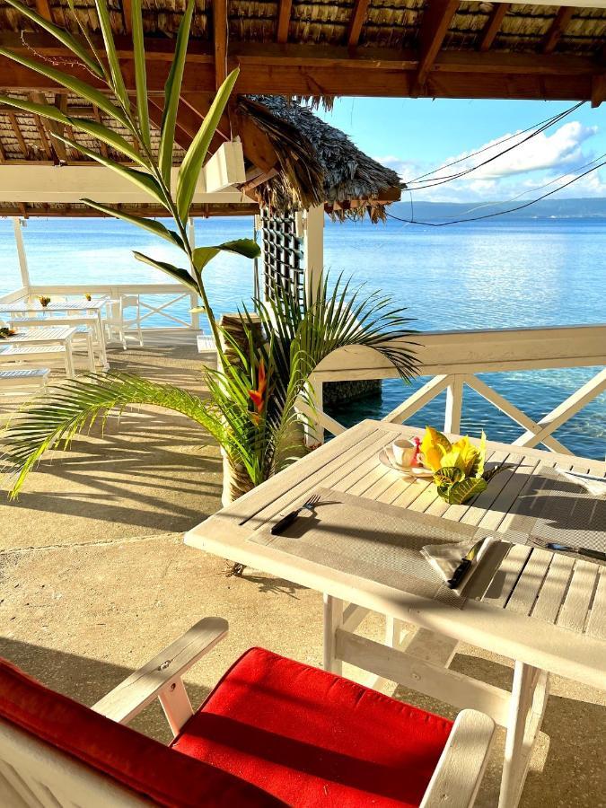 Coco Beach Resort Порт Вила Екстериор снимка