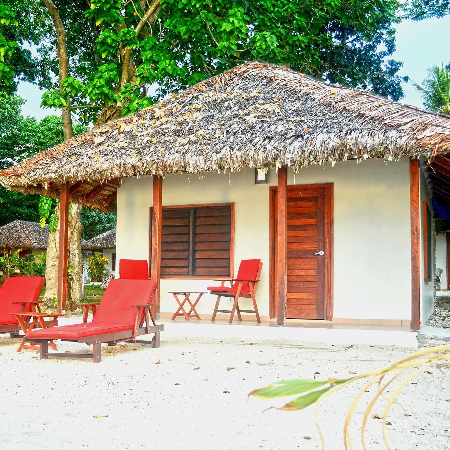 Coco Beach Resort Порт Вила Екстериор снимка