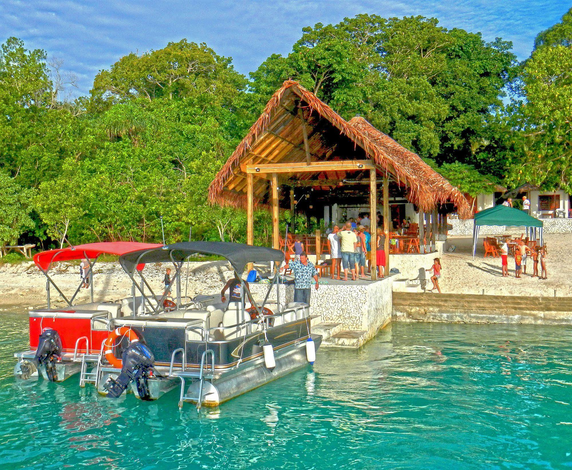 Coco Beach Resort Порт Вила Екстериор снимка